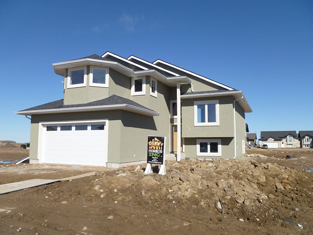 luxury home builder Saskatoon